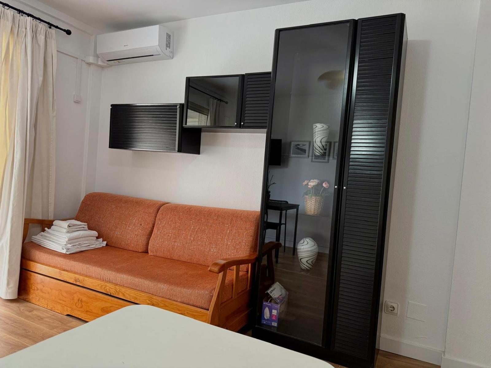 Apartamentos Amatista Салоу Экстерьер фото